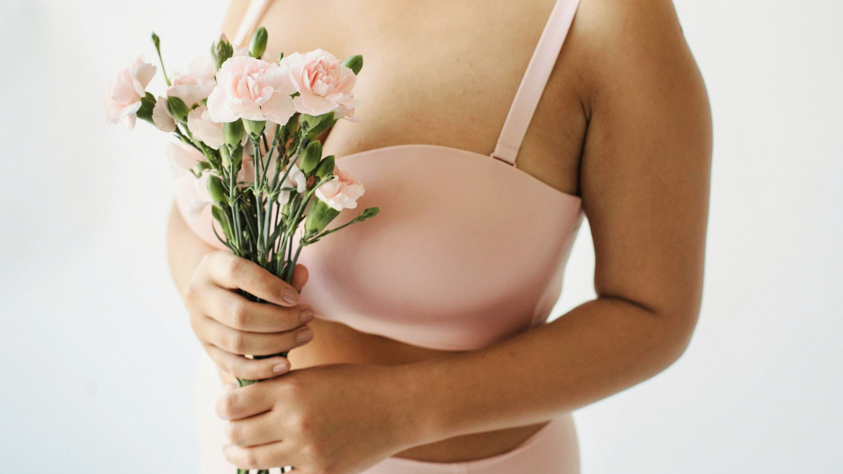 Πόνος στον μαστό: Πότε ευθύνεται το σουτιέν και πότε χρειάζεται έλεγχος;