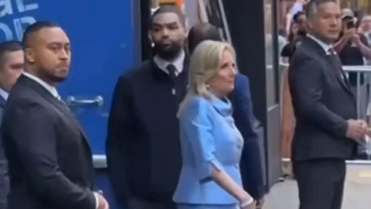 Πράκτορας που συνόδευε τη Τζιλ Μπάιντεν αυτοπυροβολήθηκε