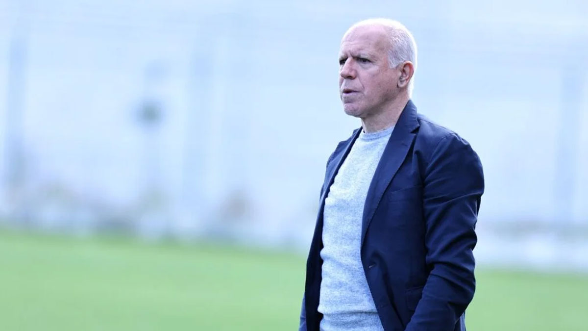 Αναστόπουλος: «Δεν κοιτάμε τον βαθμολογικό πίνακα»