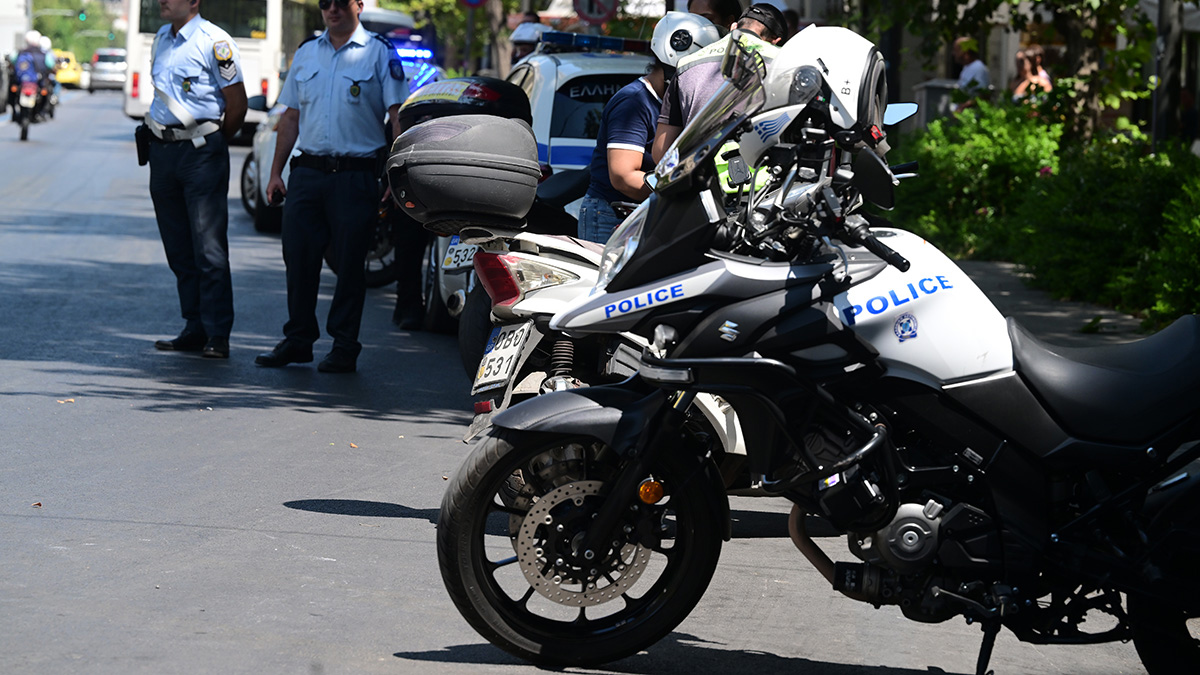 Οδηγούσε χωρίς δίπλωμα και προσπάθησε να αποφύγει αστυνομικό έλεγχο