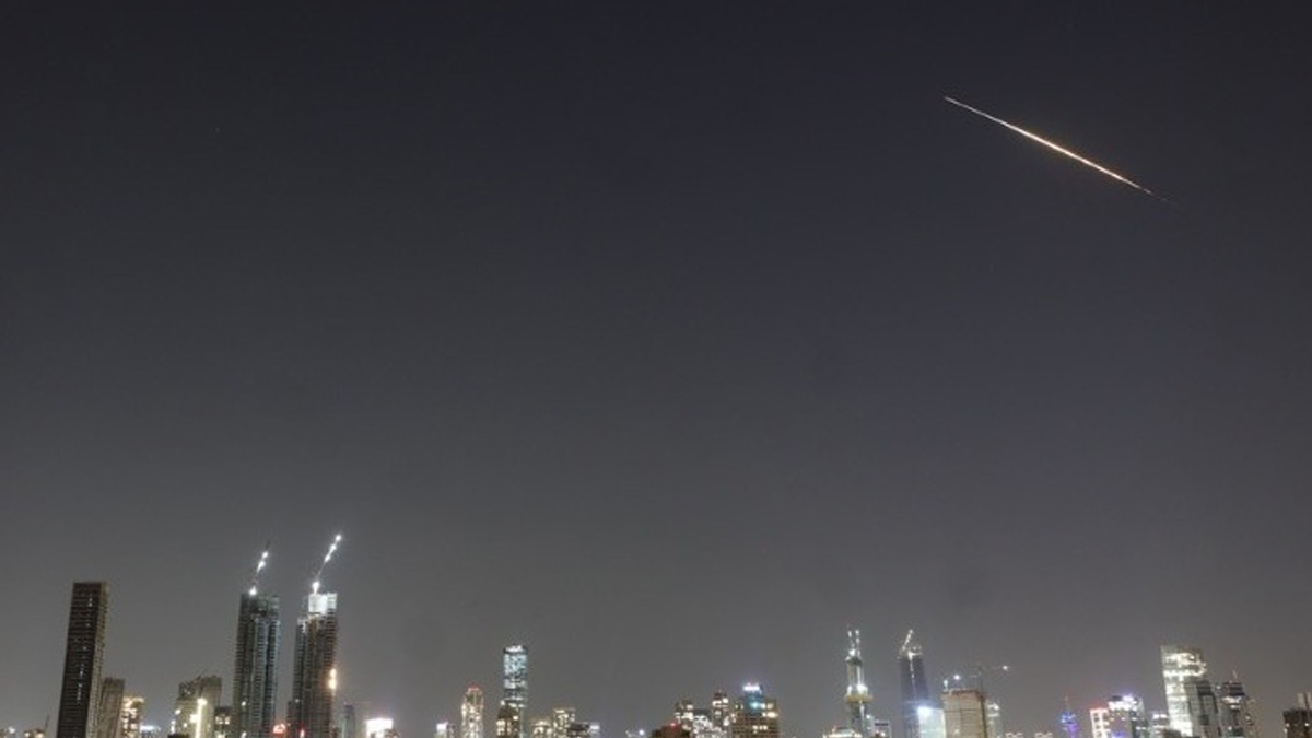 Νέα πυραυλικά πλήγματα του Ιράν στο Ισραήλ