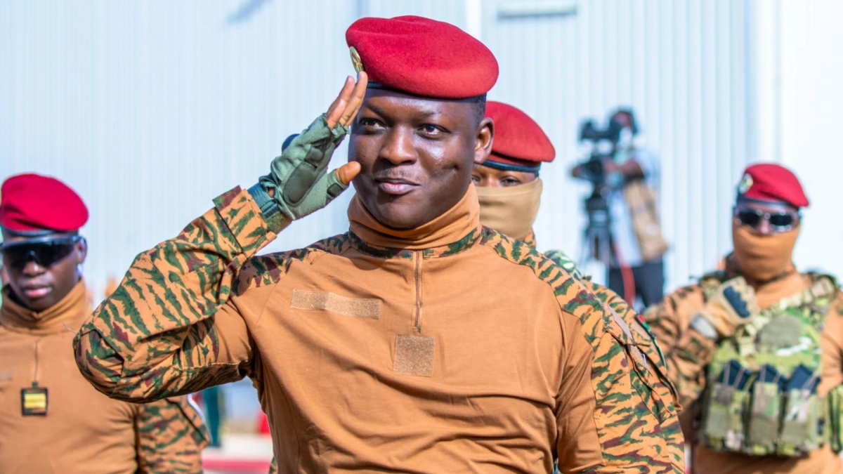 Απίστευτη δήλωση: «Ξεχάστε τη Δημοκρατία, δεν είναι για εμάς»