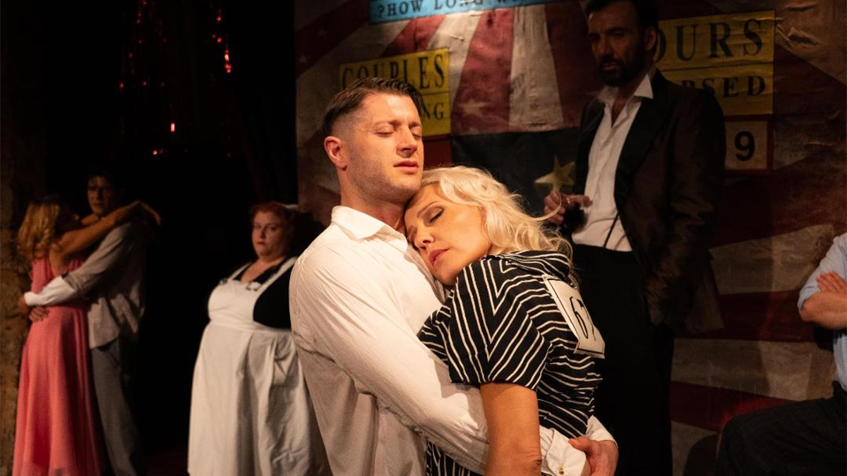 Παράταση για το «Σκοτώνουν τα άλογα όταν γεράσουν» στο Θέατρο «Εν Αθήναις»