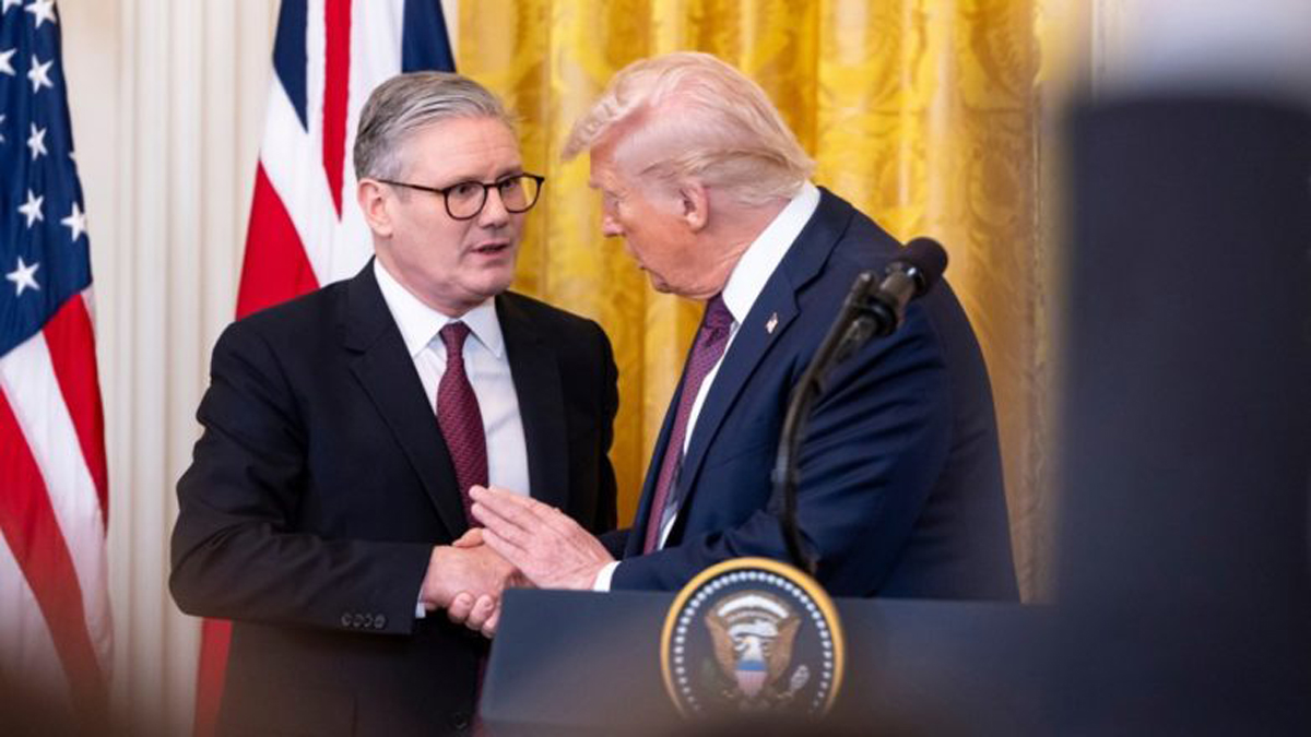 Επικοινωνία Τραμπ – Στάρμερ για τα Στενά του Ορμούζ