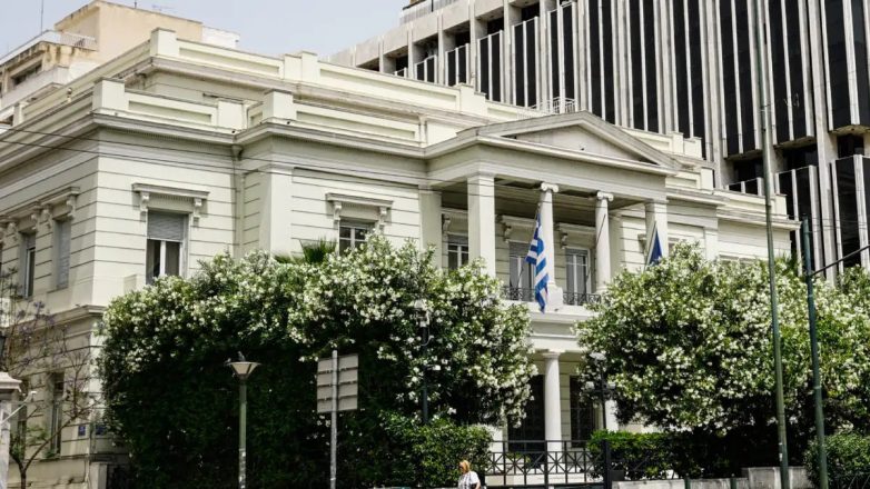 ΥΠ.ΕΞ.: Η Συνθήκη της Λωζάννης δεν προβλέπει εκλογή μουφτήδων από τη μειονότητα