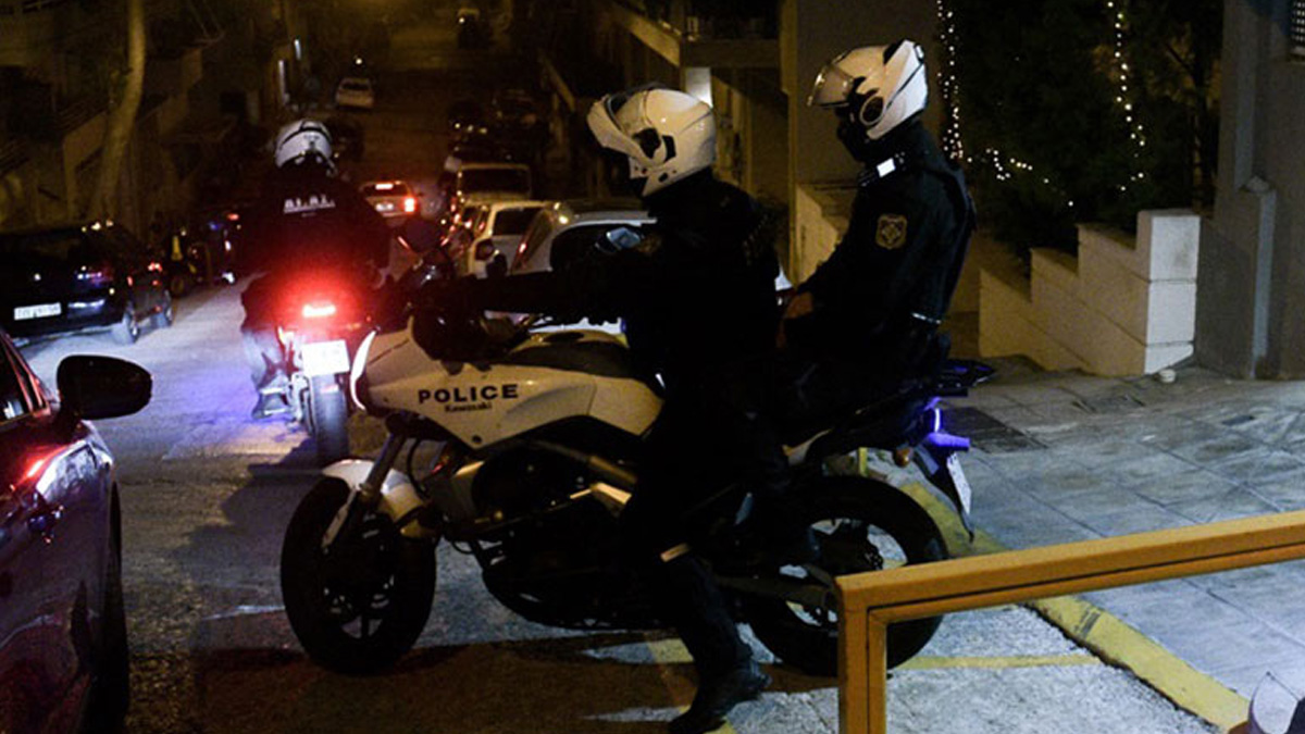 Βάρη: Επεισοδιακή καταδίωξη διαρρηκτών με πυροβολισμούς