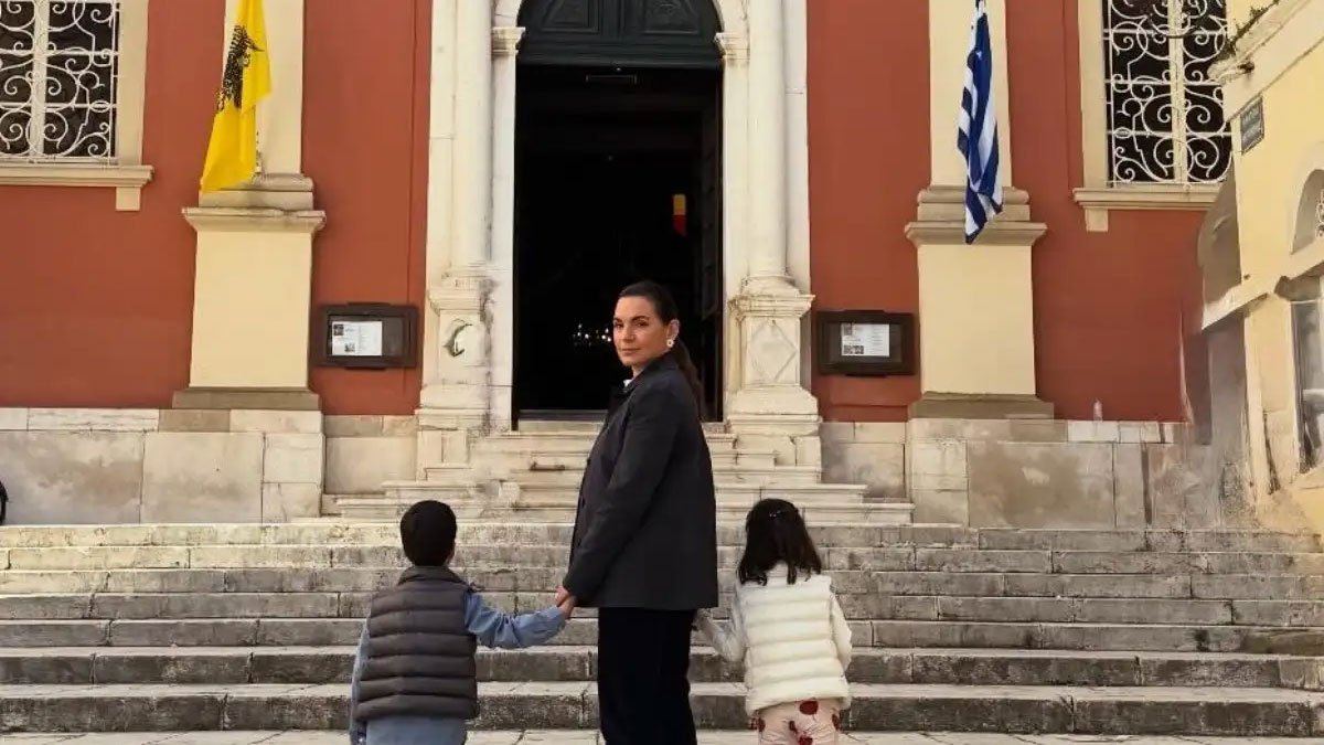 Όλγα Κεφαλογιάννη: Οικογενειακό Πάσχα στην Κέρκυρα – Οι τρυφερές στιγμές με τα δίδυμα παιδιά της