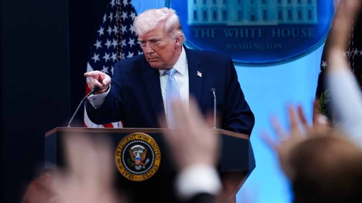 Τραμπ: «Ο νέος πρωθυπουργός της Ουγγαρίας θα κάνει καλή δουλειά»