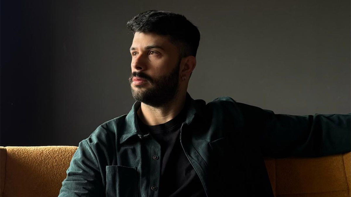 «Αν δεν αγαπάς» ήδη τον Κωνσταντίνο Θανόπουλο…θα τον αγαπήσεις με το καινούριο του τραγούδι!