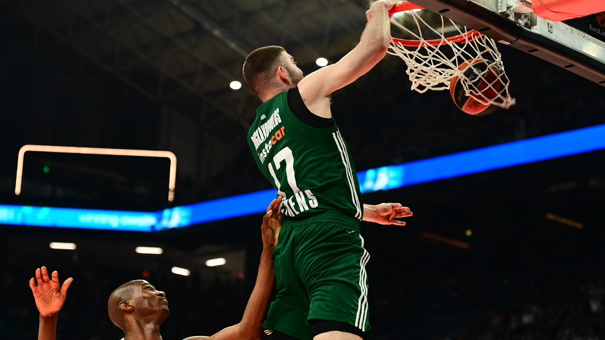 Ρογκαβόπουλος: «Τώρα κοιτάμε μόνο τη Μονακό»