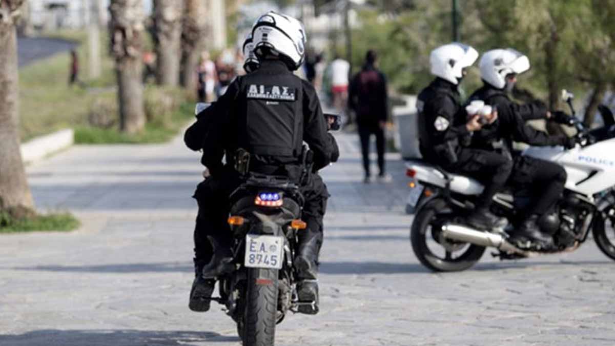 Έκλεψε ΙΧ, παραβίασε STOP και μπήκε ανάποδα σε δρόμο για να ξεφύγει από την ΕΛΑΣ