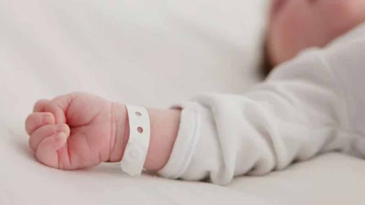 Βρέφος δύο ετών ήπιε χλωρίνη – Ο παππούς του το «άρπαξε» από το νοσοκομείο