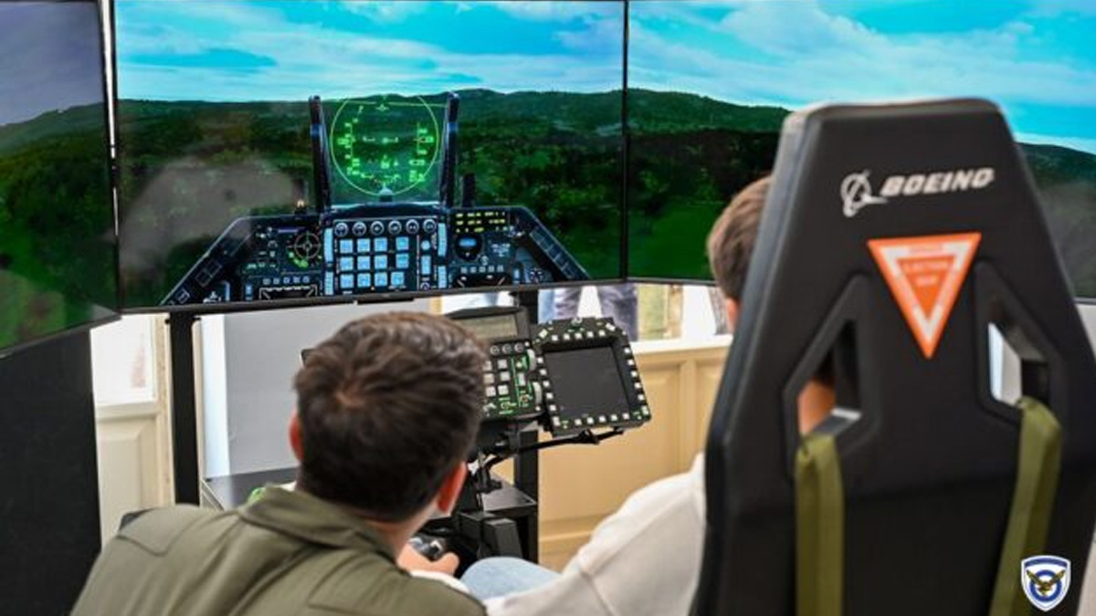 Προσομοιωτές F-16 και F-35 στην Άμφισσα