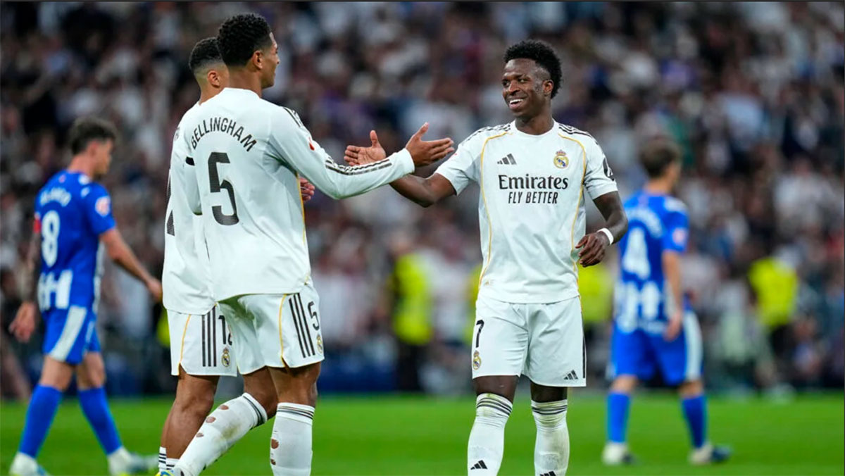 «Ζωντανή» στη μάχη του τίτλου η Ρεάλ