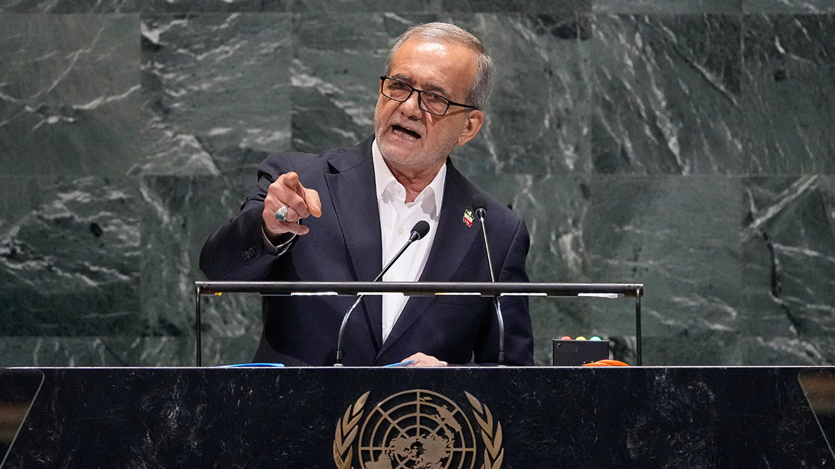 Πεζεσκιάν: «Ο αποκλεισμός και οι απειλές κύρια εμπόδια στις διαπραγματεύσεις»