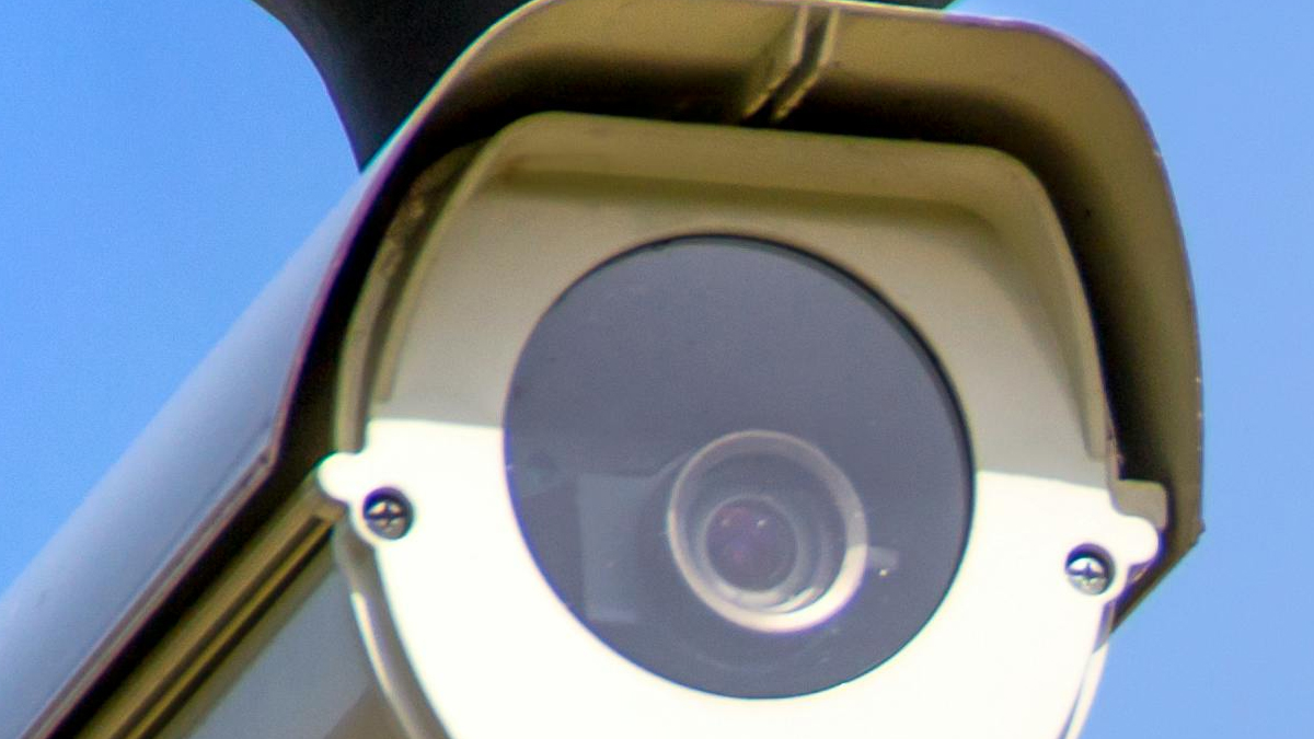 Χειροπέδες σε 58χρονο για παράνομους συναγερμούς και χρήση σήματος της ΕΛ.ΑΣ