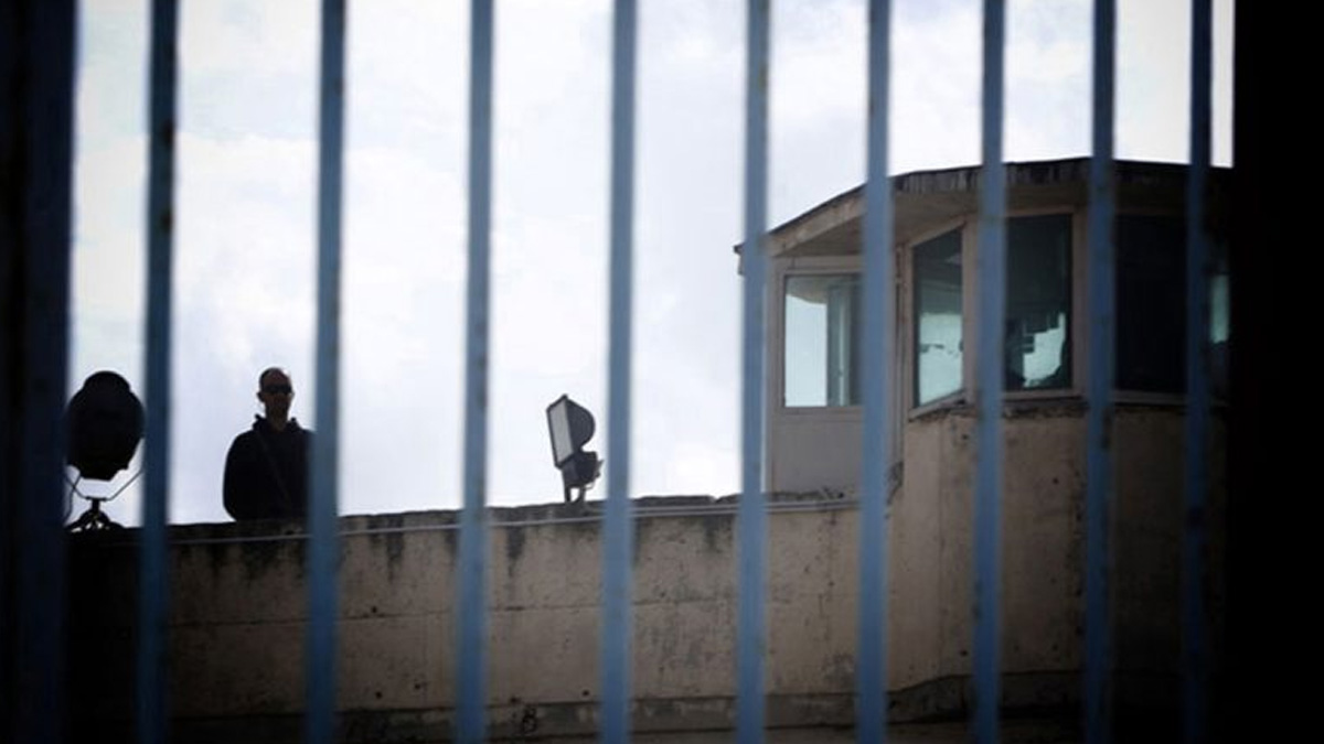 Συνελήφθη 30χρονος για διακίνηση ναρκωτικών εντός και εκτός φυλακών