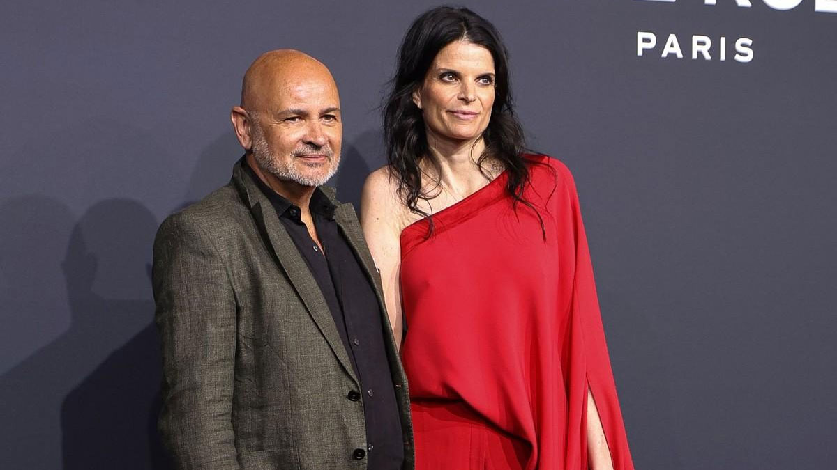 Αθηνά Ωνάση: Σπάνια εμφάνιση της «χρυσής κληρονόμου» στο σόου του Stéphane Rolland στη Βαρκελώνη