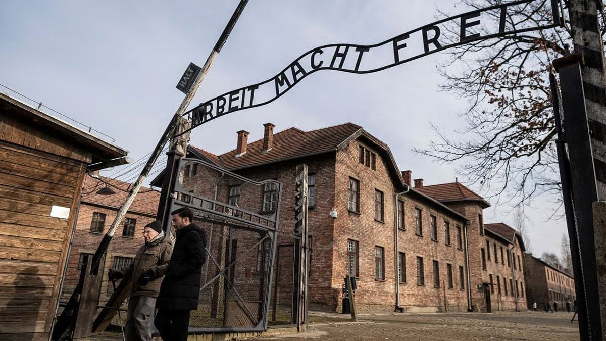 Γερμανία: Υποχρεωτική επίσκεψη στο Άουσβιτς για καταδικασθέντα αστυνομικό