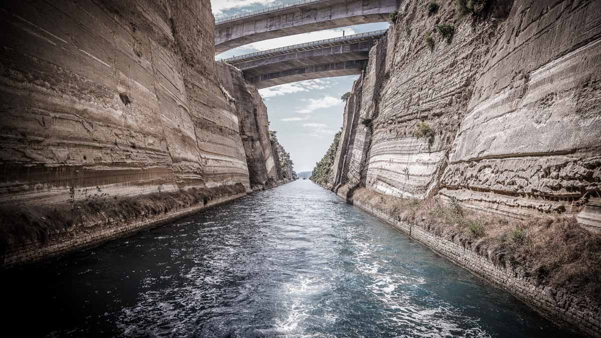 Μυστήριο με την πτώση 15χρονης από την διώρυγα της Κορίνθου