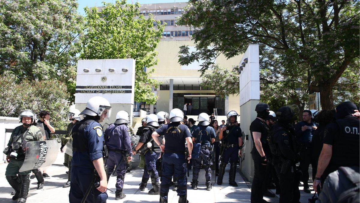 Επεισόδια ΑΠΘ: Ελεύθεροι αφέθηκαν και οι 39 προσαχθέντες