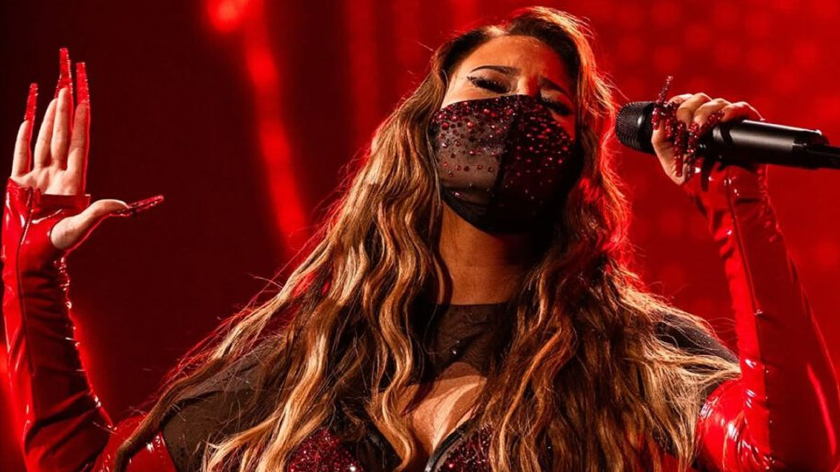 Eurovision 2026: Γιατί η εκπρόσωπος της Σουηδίας, Felicia Eriksson φοράει μάσκα στη σκηνή;
