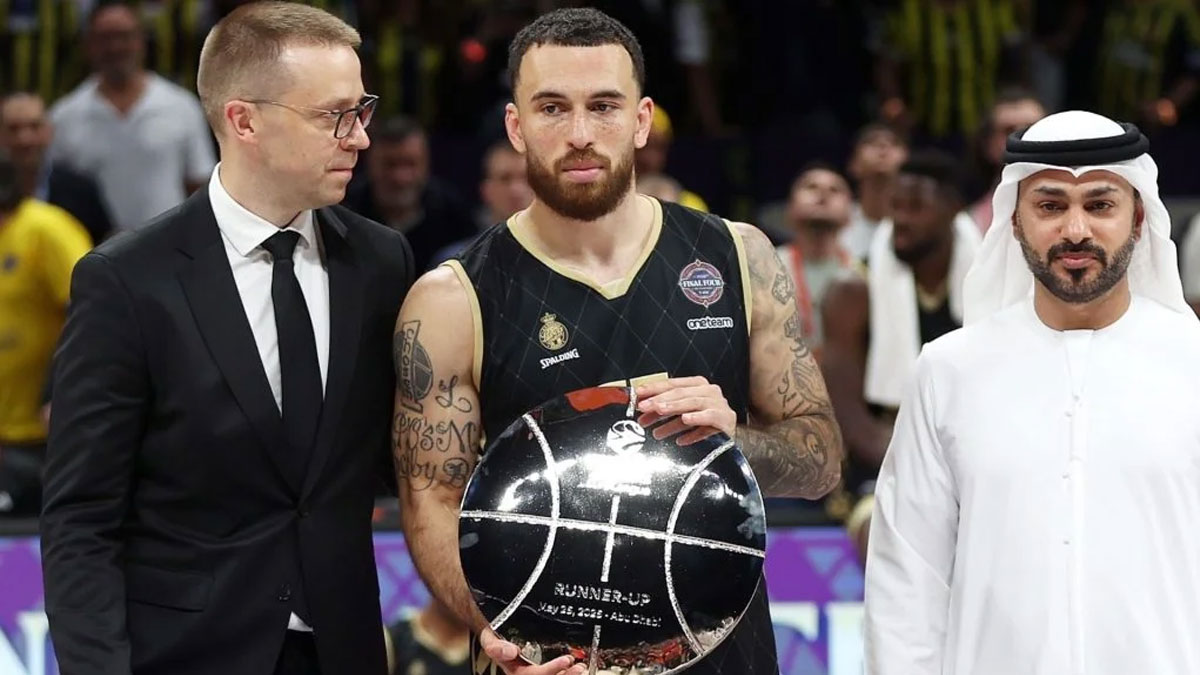 Ο Τζέιμς έκλεισε στην Μπαρτσελόνα