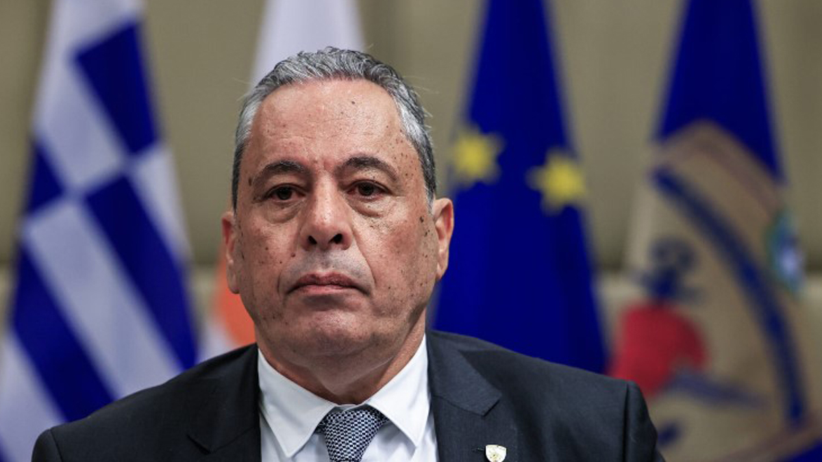 Υπουργείο Άμυνας Κύπρου: Επαφές στο Λονδίνο για αμυντική βιομηχανία και ασφάλεια γύρω από τις βρετανικές βάσεις