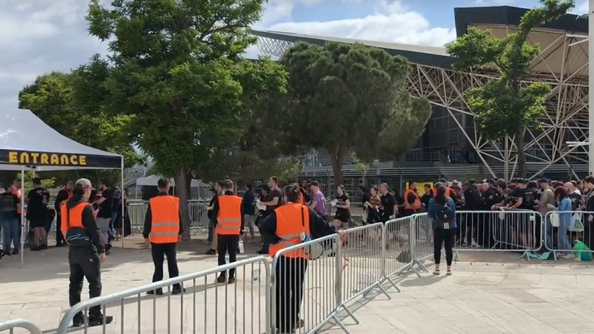 Κοσμοσυρροή για τους Iron Maiden στο ΟΑΚΑ