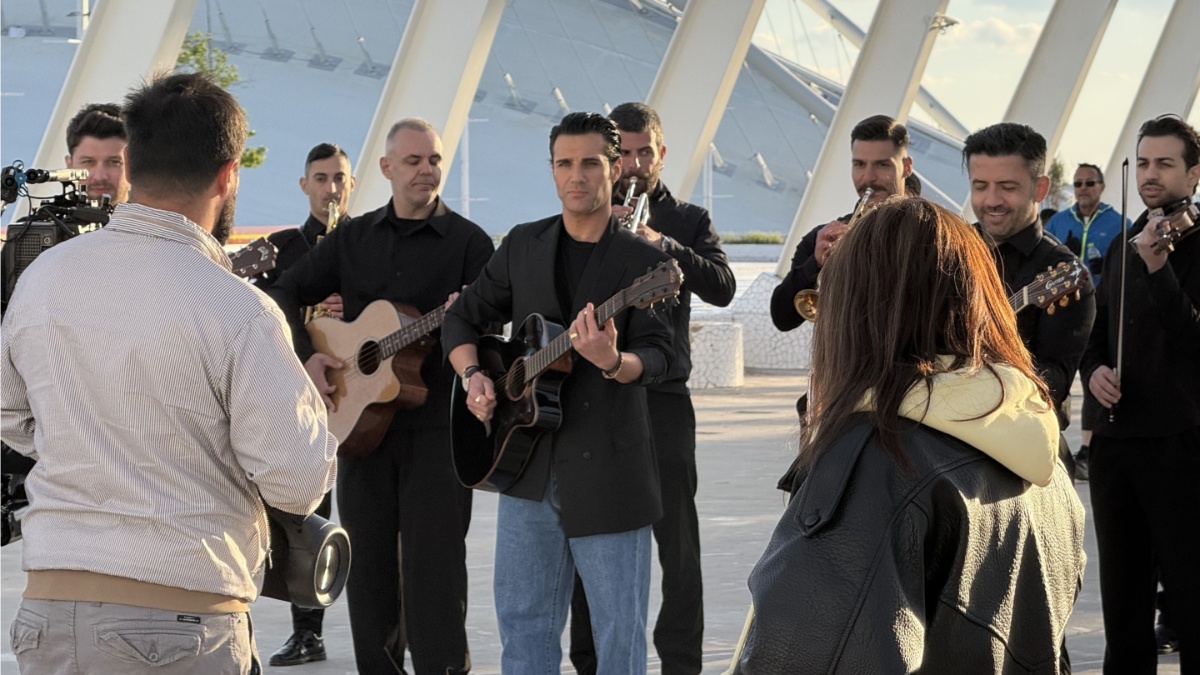 Πέτρος Ιακωβίδης: Δείτε backstage φωτογραφίες από τα γυρίσματα του βίντεο κλιπ στο ΟΑΚΑ