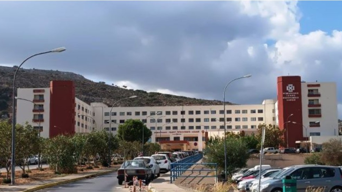 Άνδρας έπεσε από μπαλκόνι στο νοσοκομείο Χανίων