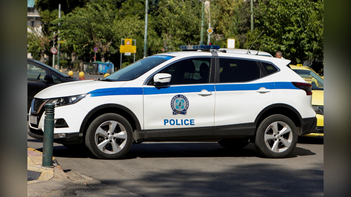 Τρεις συλλήψεις για εμπορία ανθρώπων – Είχαν σκλάβο σε κοντέ
