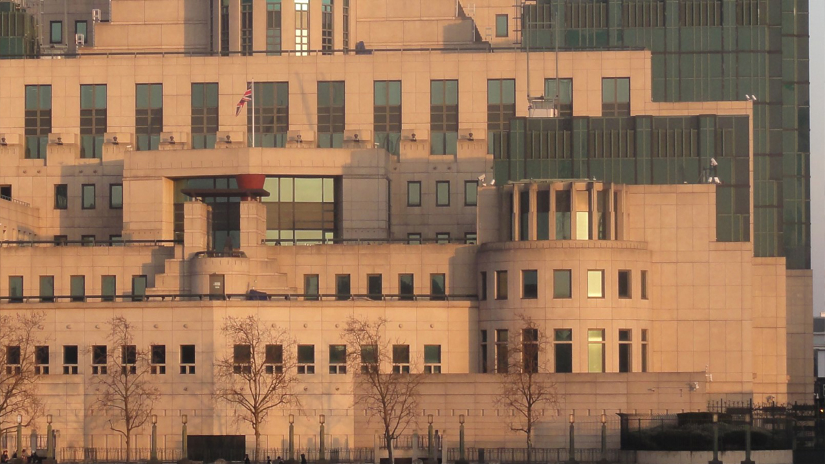 Προειδοποίηση MI5: Βρετανοί ακαδημαϊκοί σε κινεζικά προγράμματα τεχνολογικής κατασκοπείας