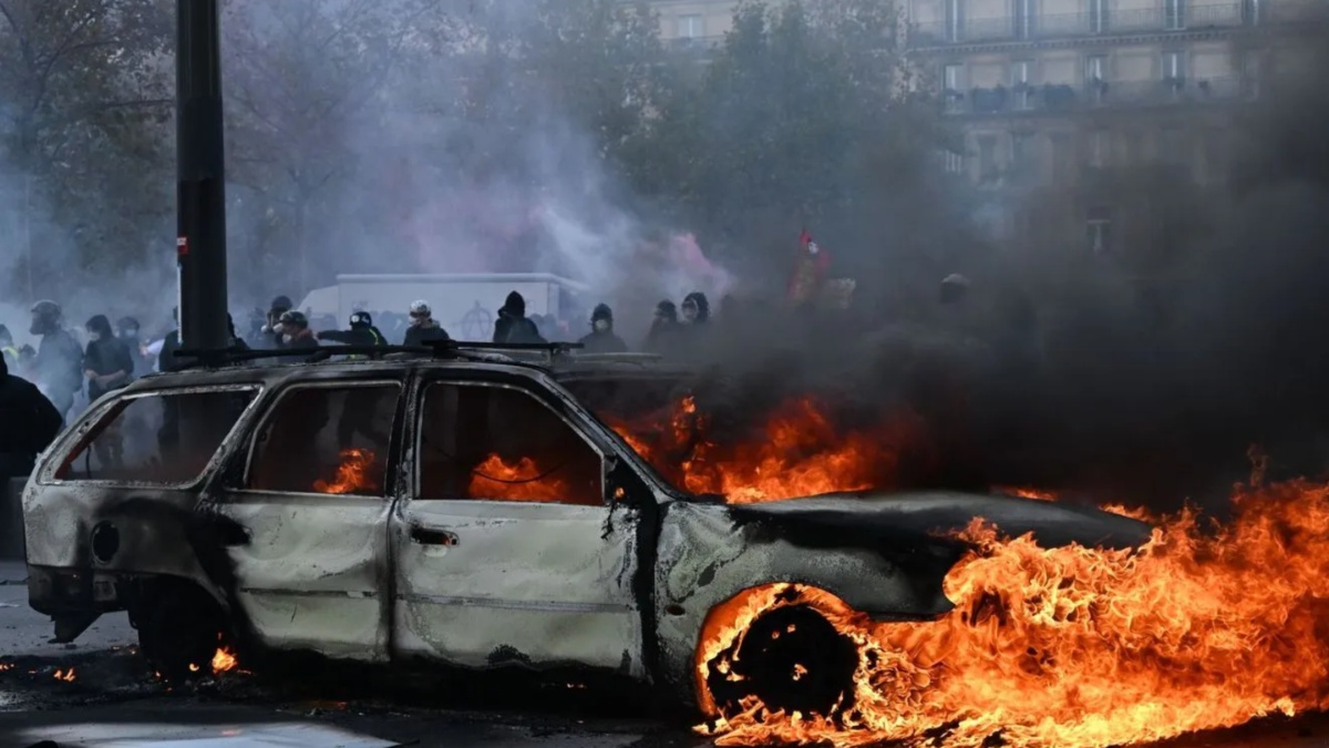 Μασσαλία: Απαγορεύτηκαν διαδηλώσεις και συγκεντρώσεις μετά τα επεισόδια