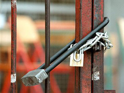 Έκλεισε τάξη στην Αίγινα η νέα γρίπη