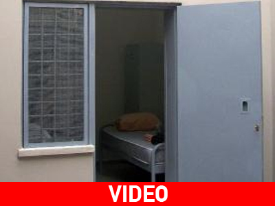 Επίσκεψη στο νέο κελί του Οτσαλάν