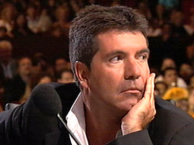 Έξαλλος ο Simon Cowell
